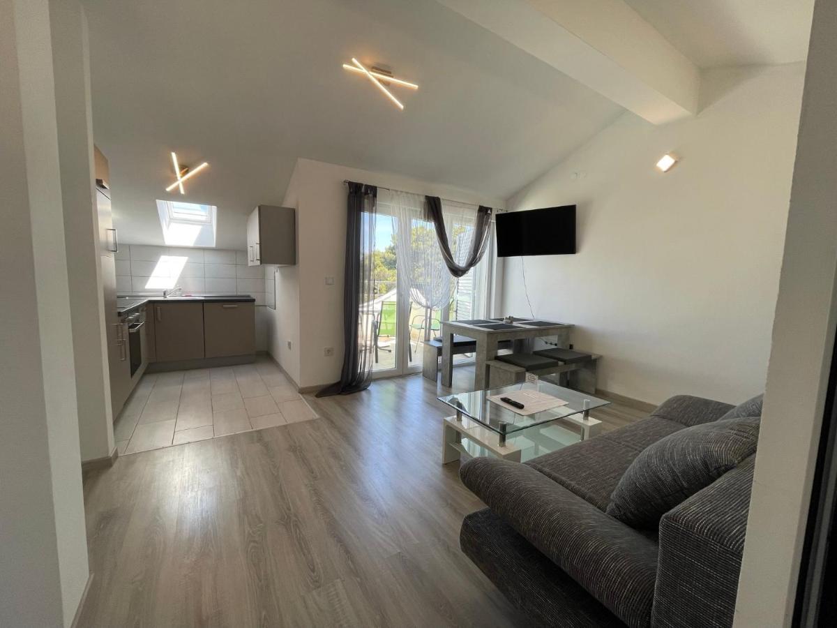 Apartments Villa M&M Бибине Екстериор снимка