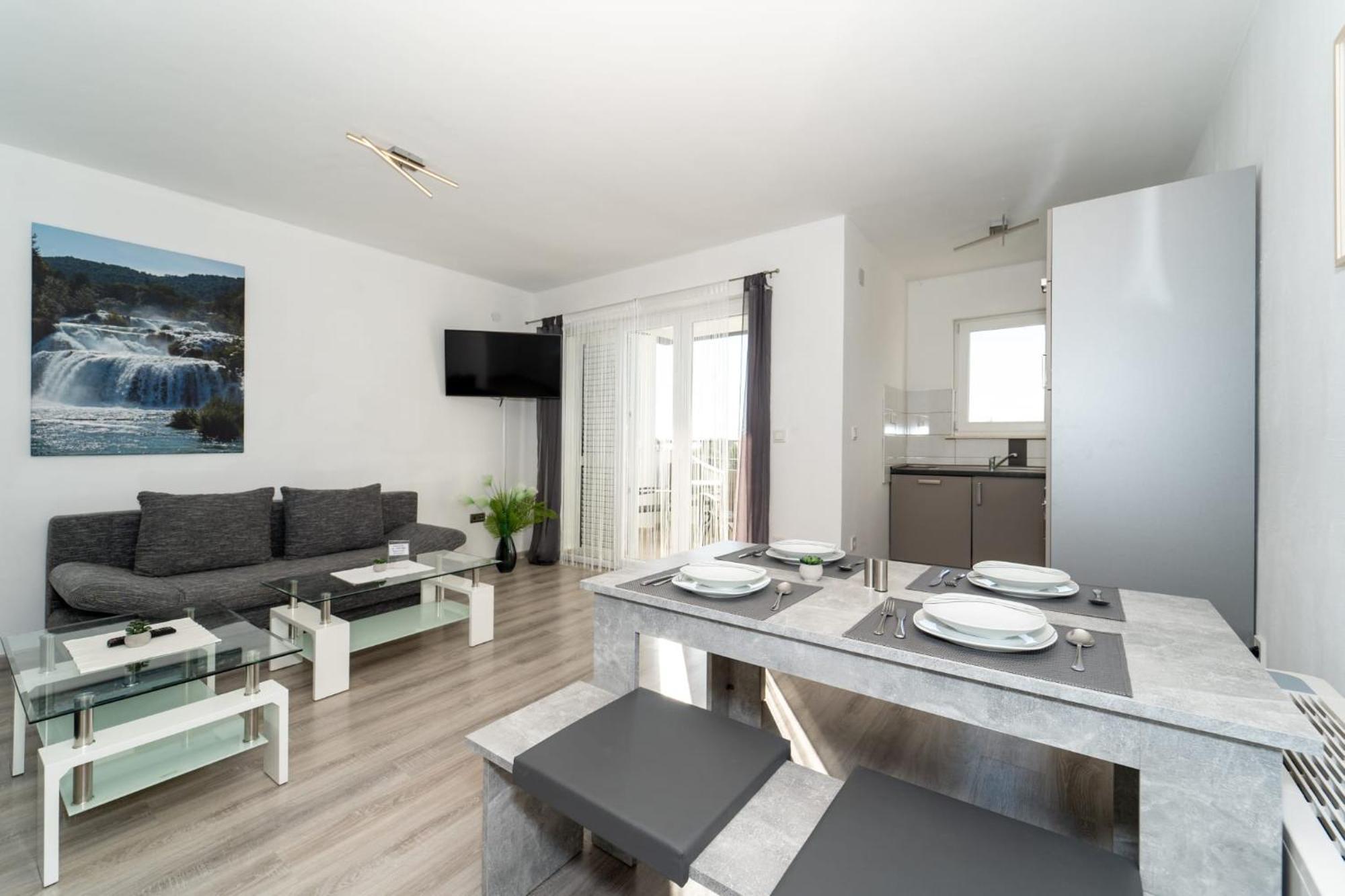Apartments Villa M&M Бибине Екстериор снимка