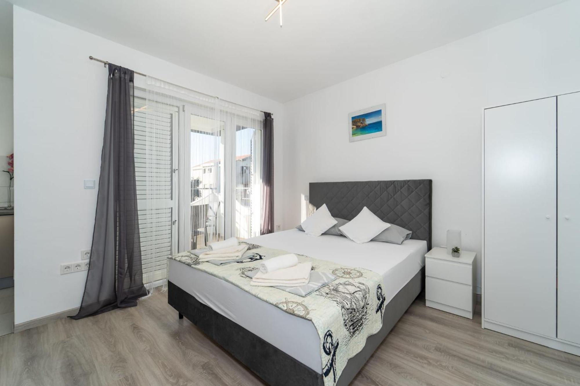 Apartments Villa M&M Бибине Екстериор снимка